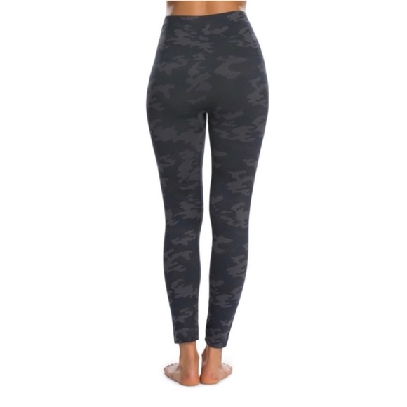 Spanx Seamless Camo Leggings - Picture 4 of 6